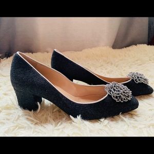 Authentic Oscar de la Renta Charcoal Gray pumps, 7